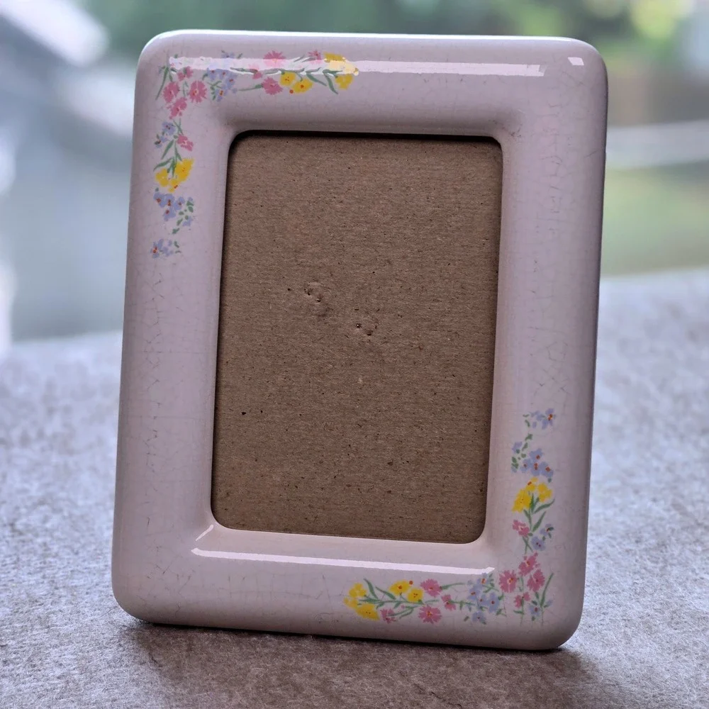 Vintage Ceramic Floral Picture Frame Cream Glazed Crazed Finish Tabletop 3.5×5